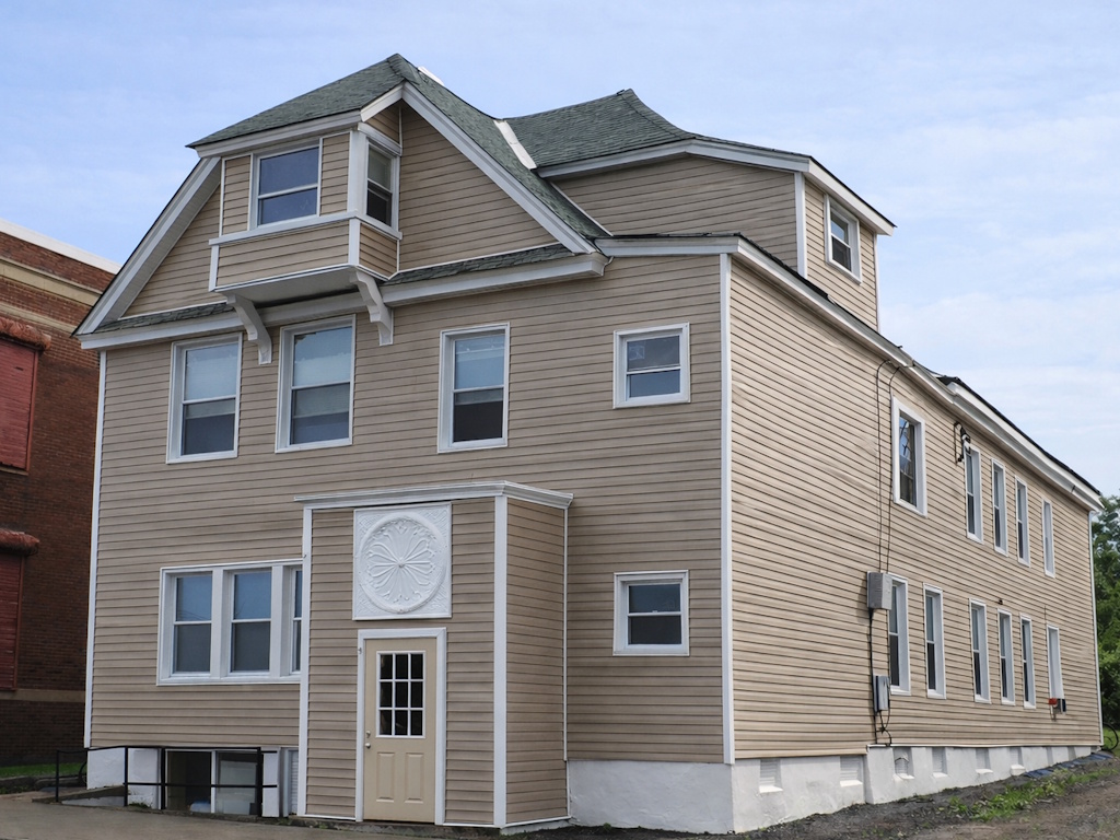 Photo of 51 W Fulton St property