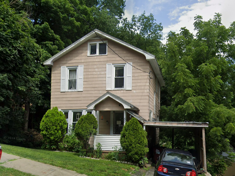 Photo of 50 Woodside Ave property
