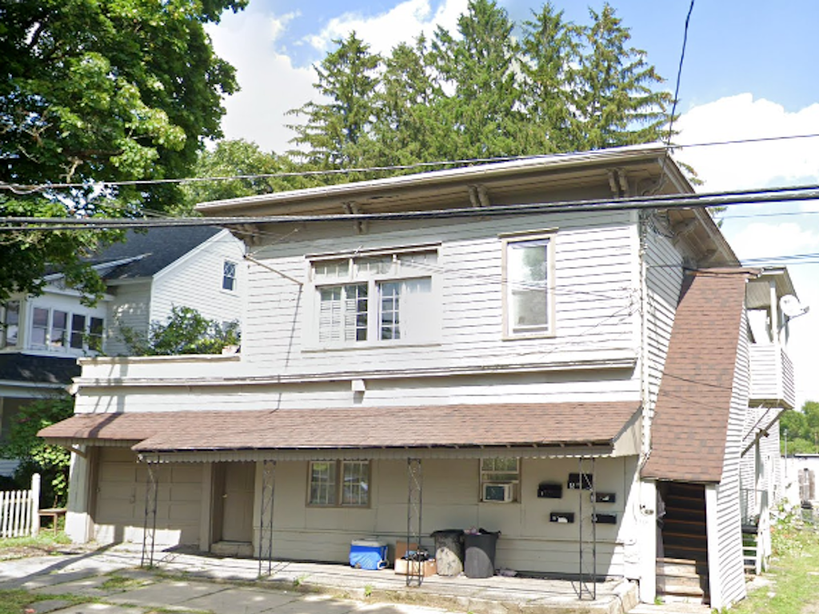 Photo of 220 Kingsboro Ave property