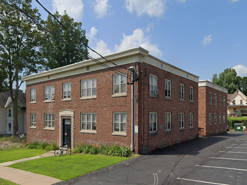 Photo of 81 Washington St property