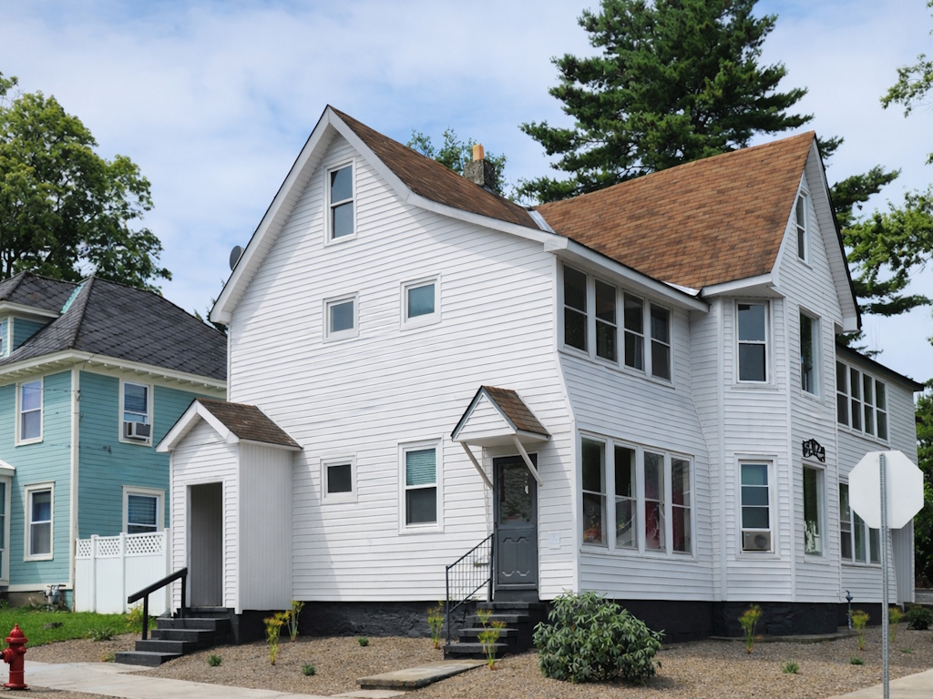 Photo of 16 Almond St property